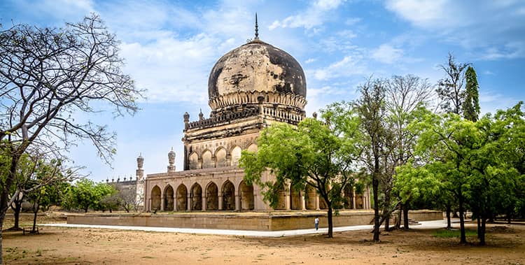 Amazing-Places-To-Visit-In-Hyderabad-min